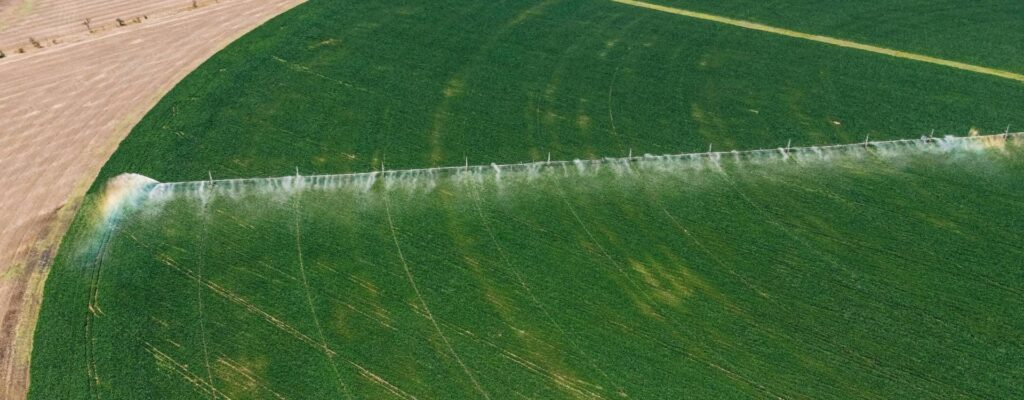 Sistemas de riego y conducción de agua para agricultura